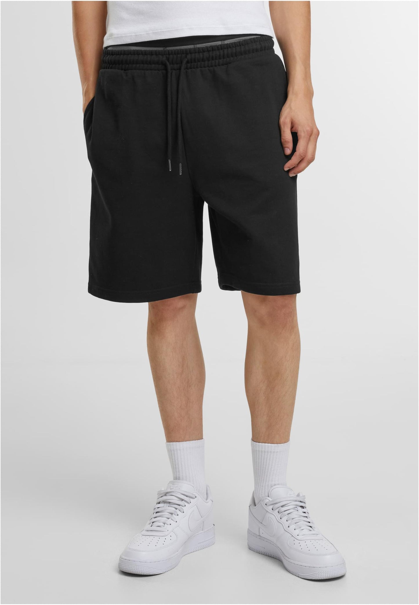 BYB ULTRA HEAVY SWEATSHORTS - Verberg Collective 